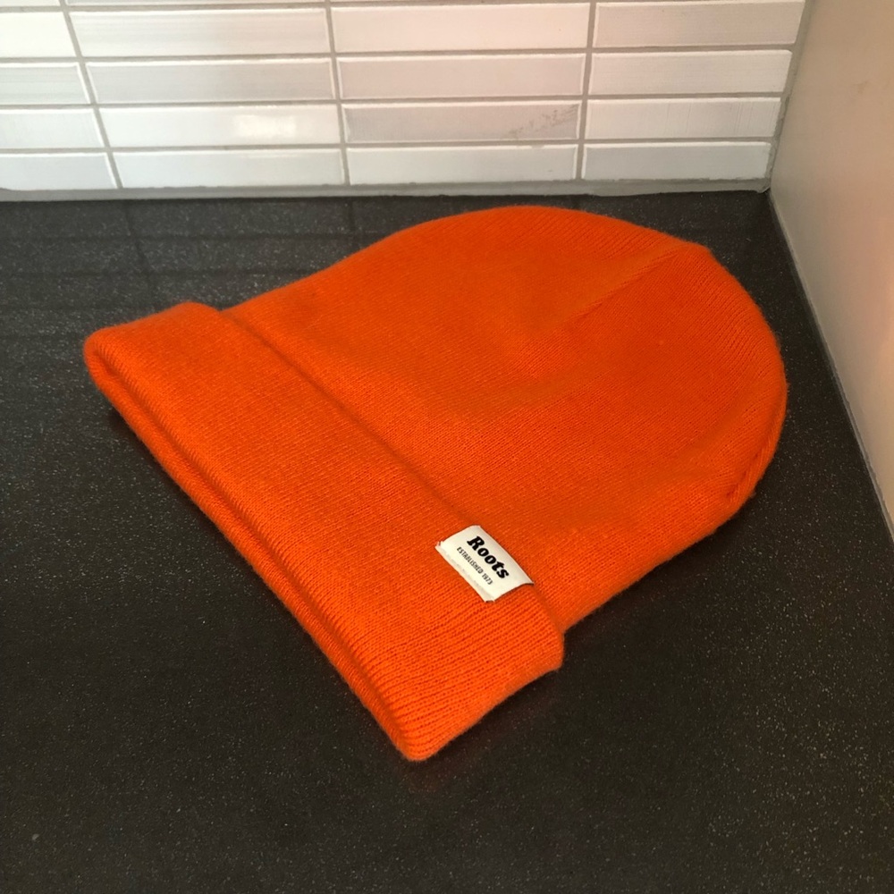 Unisex Roots one size adult toque